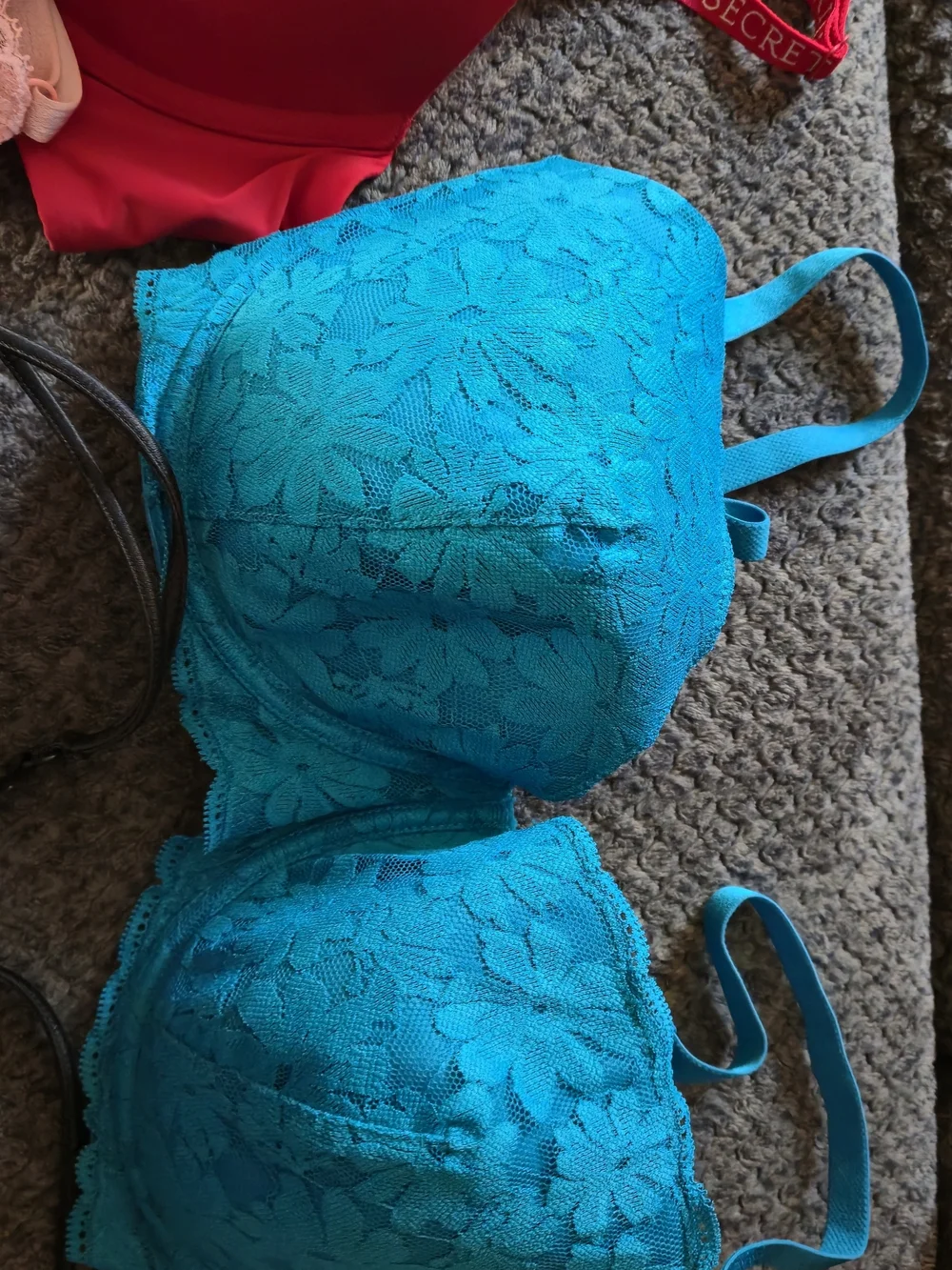3 VS Bras Gently Loved Included In Lot Of 6 - Picture 6 of 16
